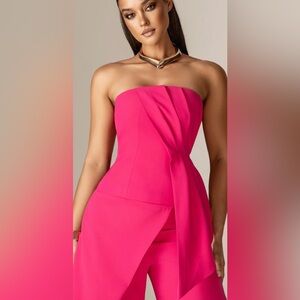 NWT Aliava Atiya Strapless Fuchsia Draped Top
